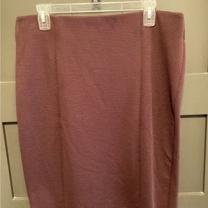 Brown, ribbed, pencil skirt by Elle.  Size L.